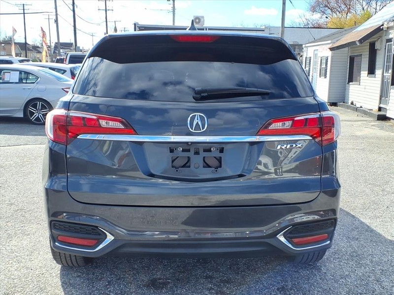 Acura RDX Vehicle Full-screen Gallery Image 08