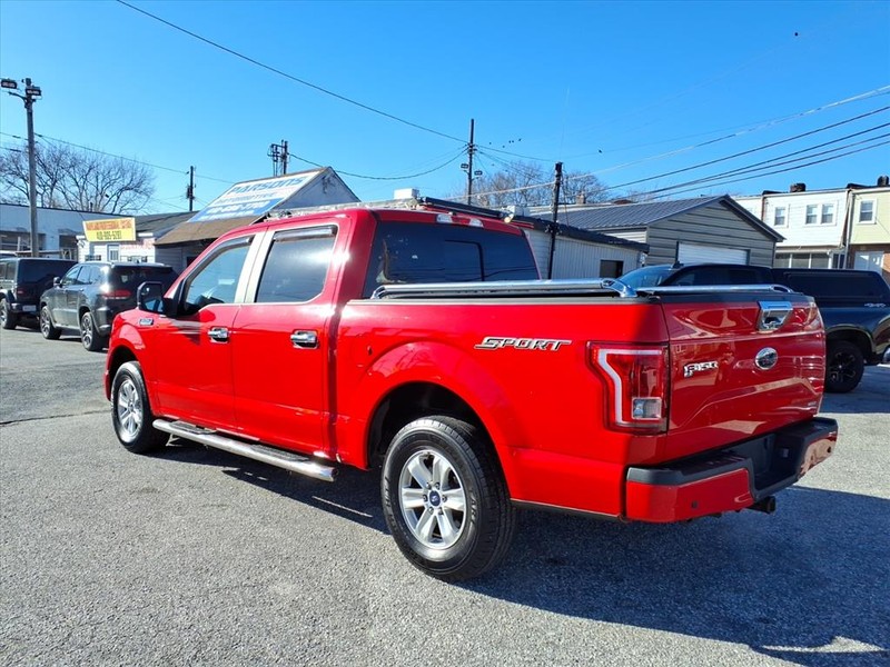 Ford F-150 Vehicle Full-screen Gallery Image 09