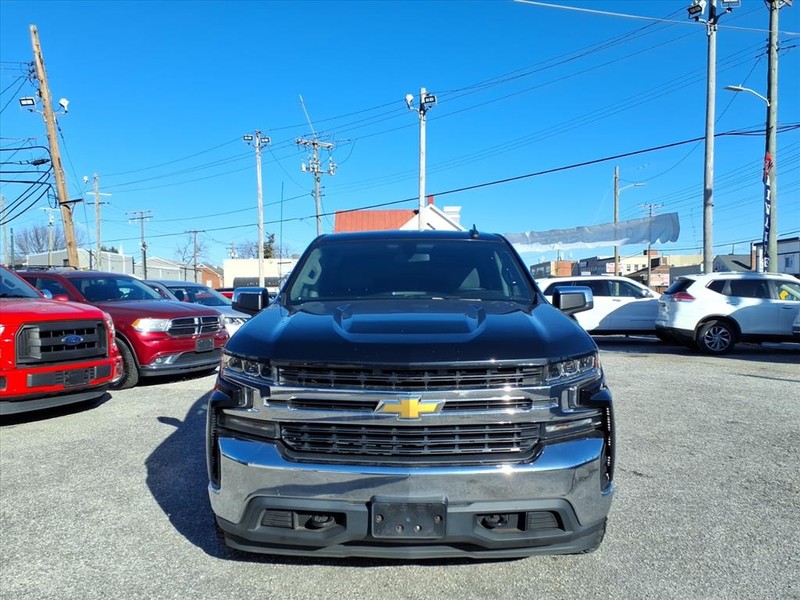 Chevrolet Silverado 1500 Vehicle Full-screen Gallery Image 03