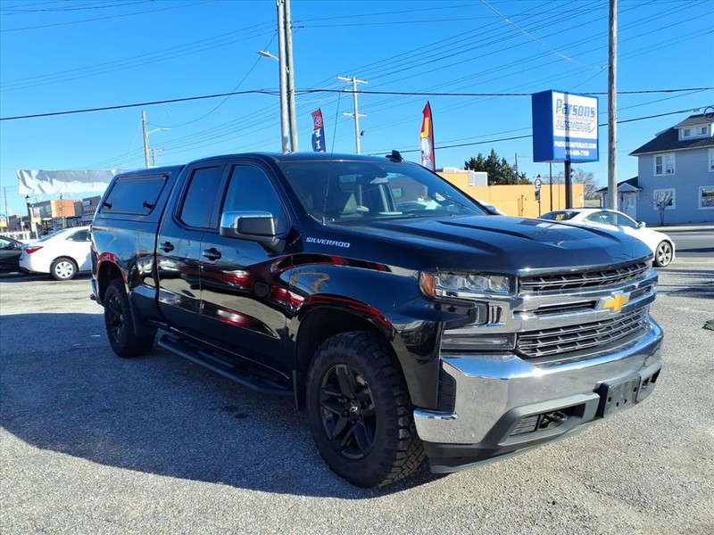 Chevrolet Silverado 1500 Vehicle Full-screen Gallery Image 04