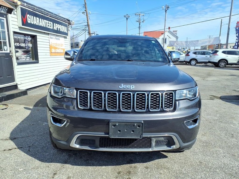 Jeep Grand Cherokee Vehicle Full-screen Gallery Image 03