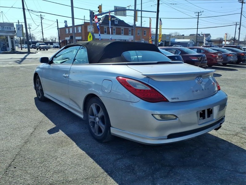 Toyota Camry Solara Vehicle Full-screen Gallery Image 07