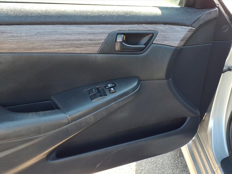 Toyota Camry Solara Vehicle Full-screen Gallery Image 10