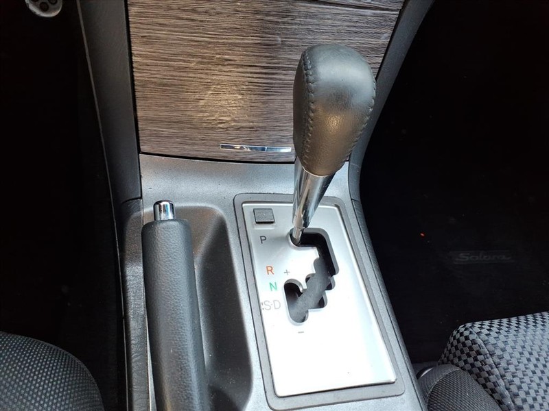 Toyota Camry Solara Vehicle Full-screen Gallery Image 15