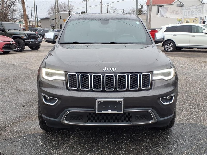 Jeep Grand Cherokee Vehicle Full-screen Gallery Image 03