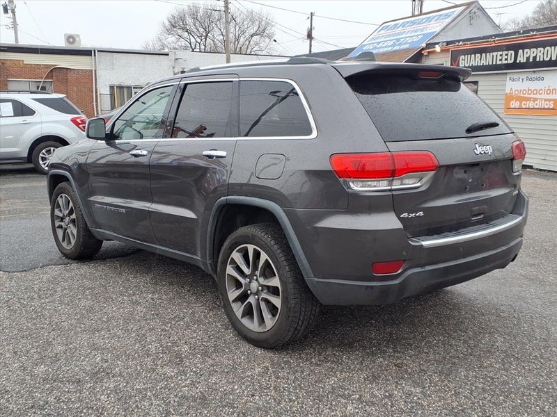 Jeep Grand Cherokee Vehicle Full-screen Gallery Image 07