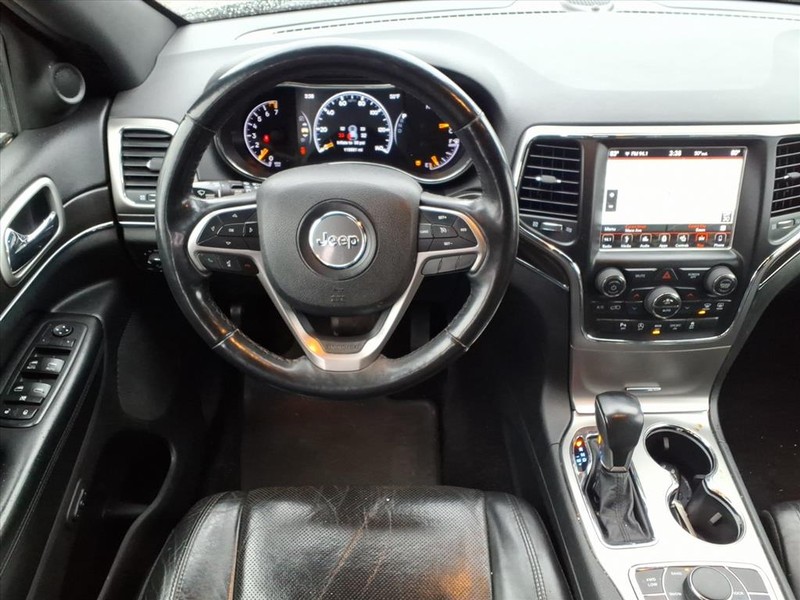 Jeep Grand Cherokee Vehicle Full-screen Gallery Image 14