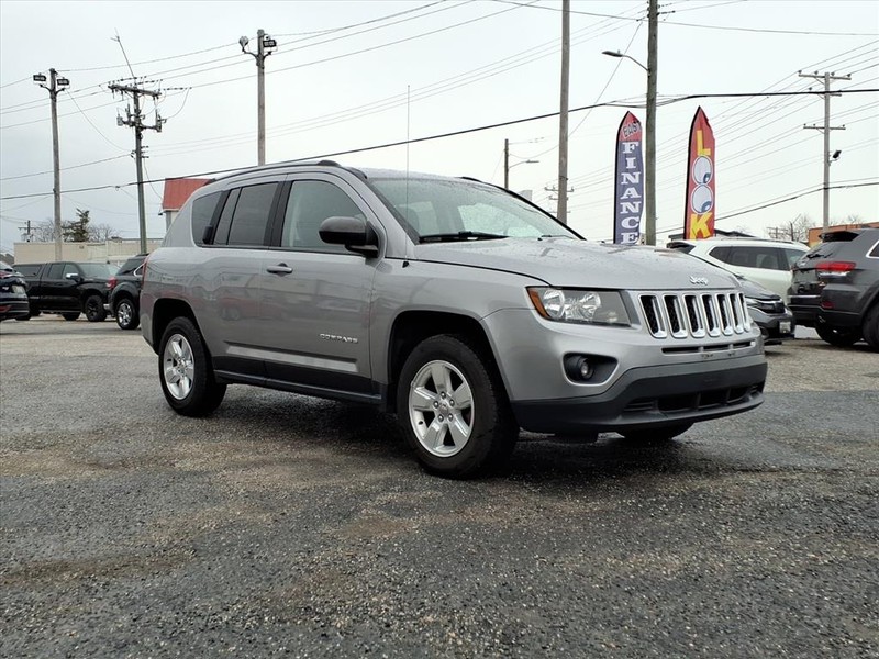 Jeep Compass Vehicle Full-screen Gallery Image 04