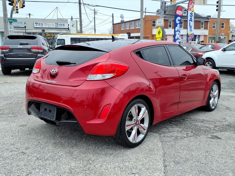 Hyundai Veloster Vehicle Full-screen Gallery Image 06
