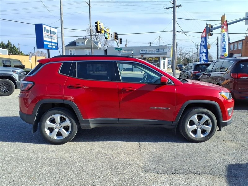Jeep Compass Vehicle Full-screen Gallery Image 04