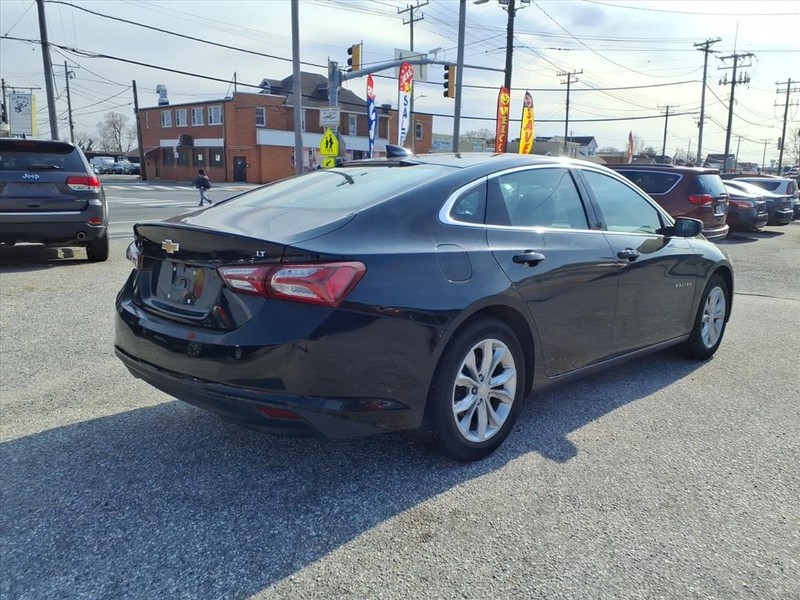 Chevrolet Malibu Vehicle Full-screen Gallery Image 06