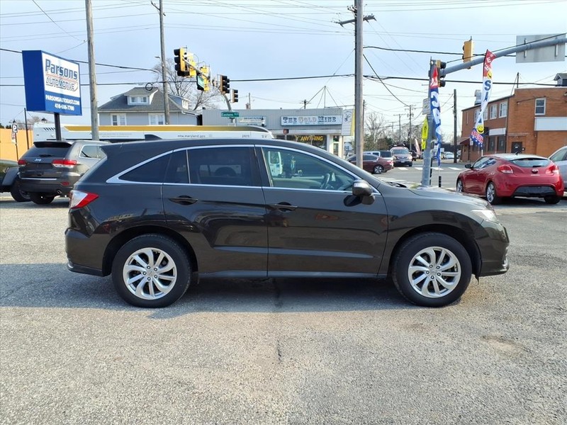 Acura RDX Vehicle Full-screen Gallery Image 05