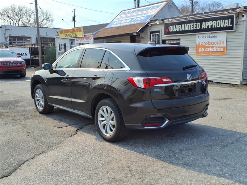 Acura RDX Vehicle Full-screen Gallery Image 07