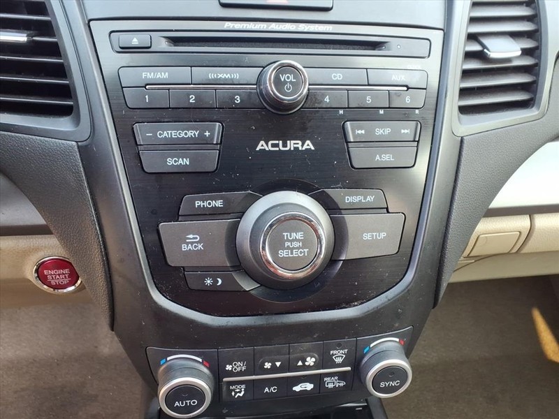Acura RDX Vehicle Full-screen Gallery Image 19