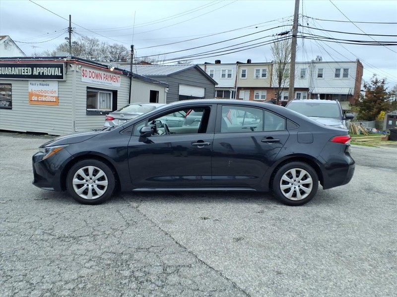 Toyota Corolla Vehicle Full-screen Gallery Image 08