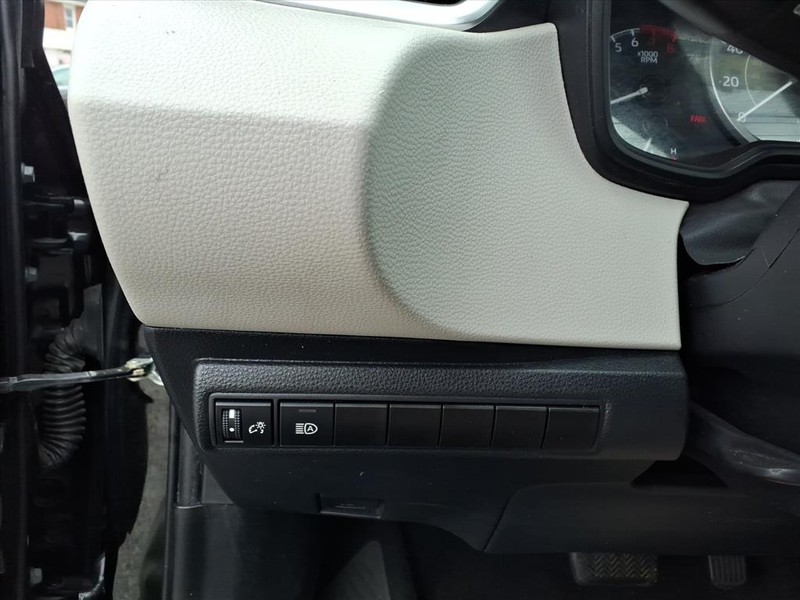 Toyota Corolla Vehicle Full-screen Gallery Image 22