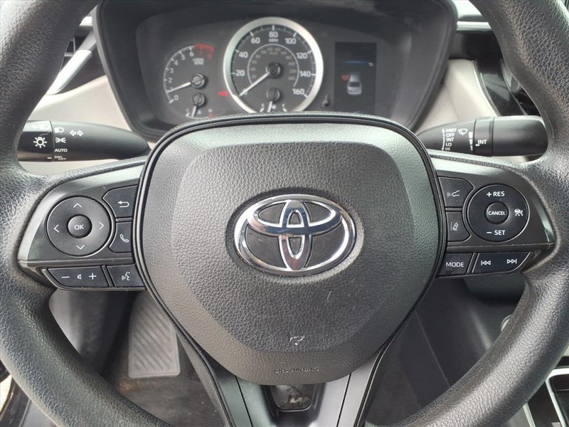 Toyota Corolla Vehicle Full-screen Gallery Image 23