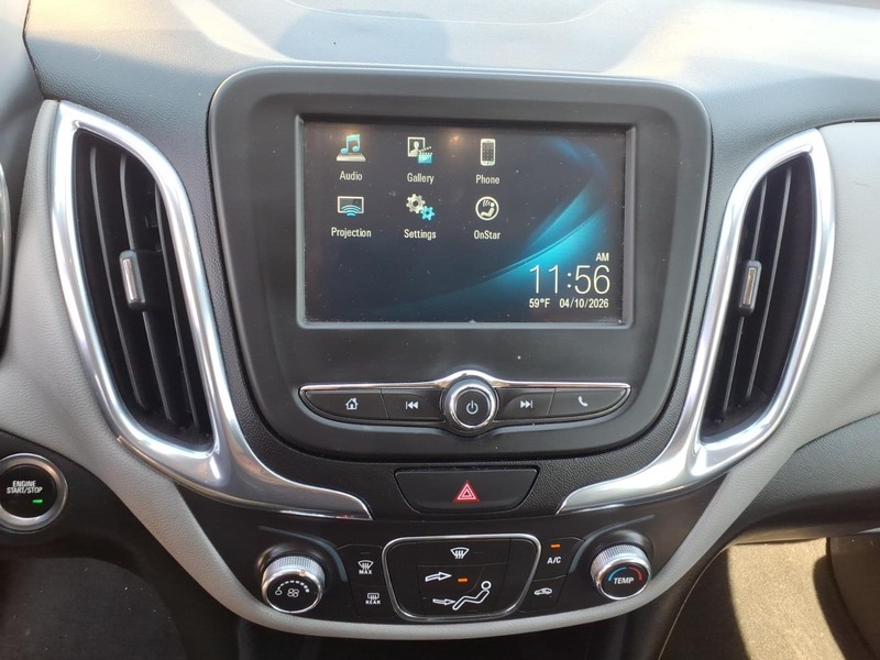 Chevrolet Equinox Vehicle Full-screen Gallery Image 14