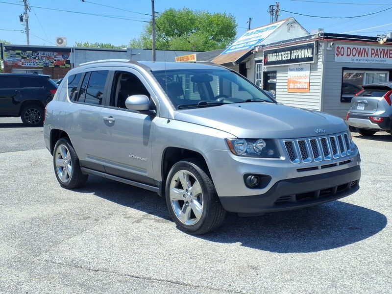 Jeep Compass Vehicle Full-screen Gallery Image 04