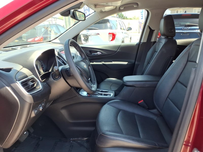 Chevrolet Equinox Vehicle Full-screen Gallery Image 09