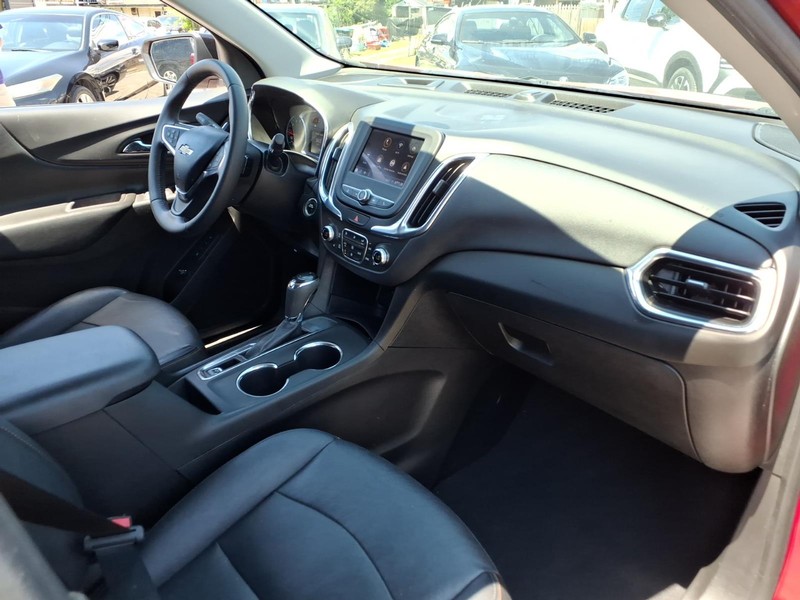 Chevrolet Equinox Vehicle Full-screen Gallery Image 15