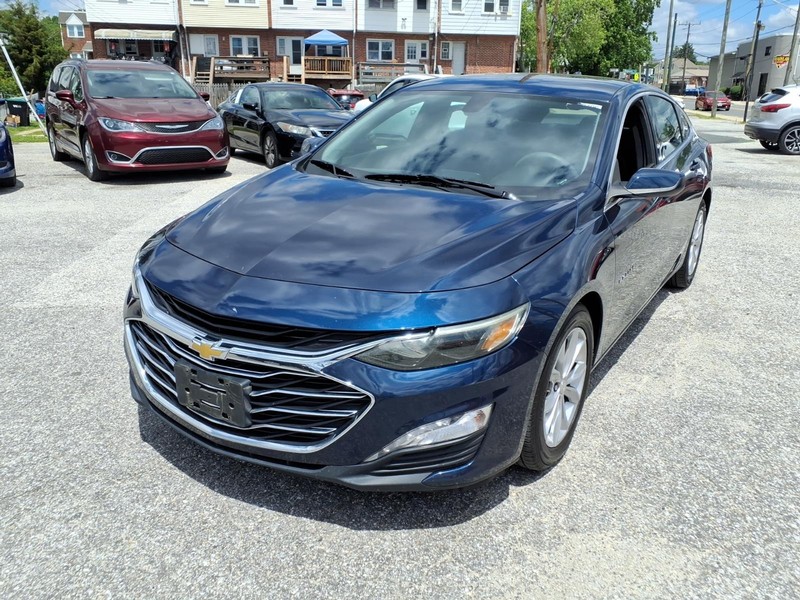 Chevrolet Malibu Vehicle Full-screen Gallery Image 02