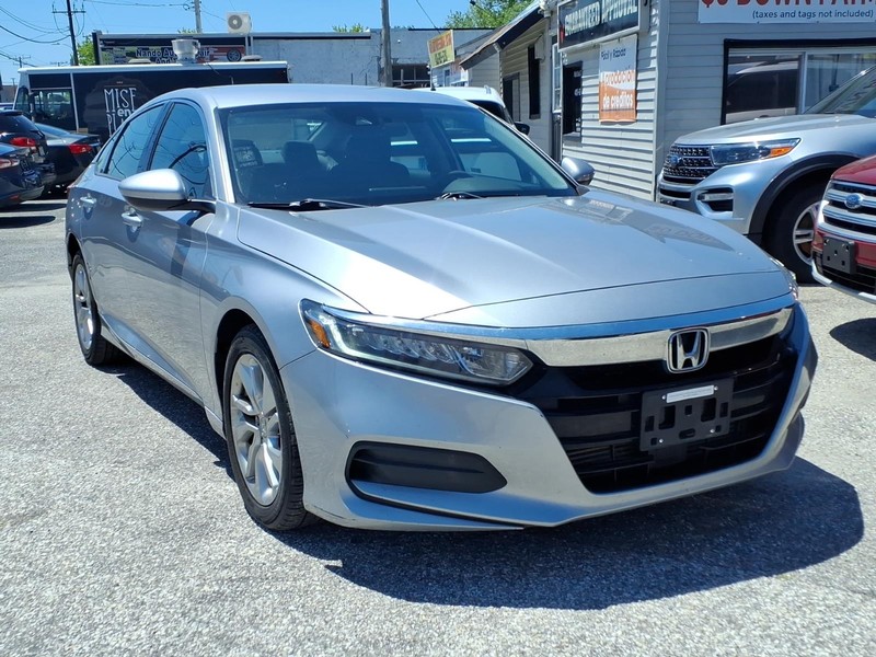 Honda Accord Sedan Vehicle Full-screen Gallery Image 06