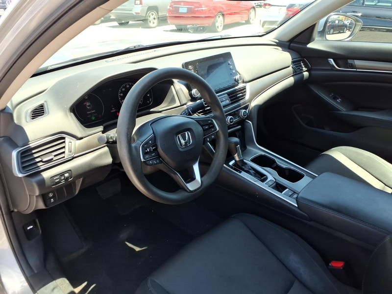 Honda Accord Sedan Vehicle Full-screen Gallery Image 08