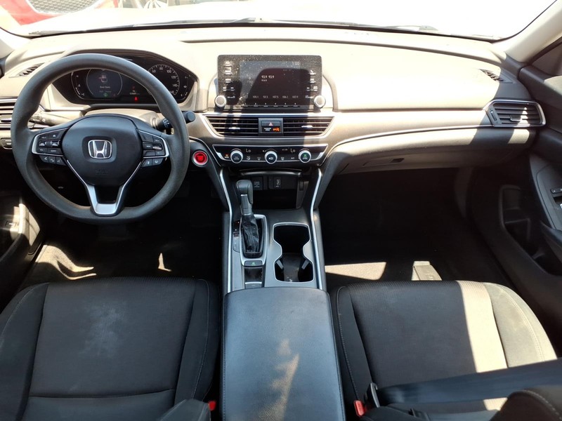 Honda Accord Sedan Vehicle Full-screen Gallery Image 12
