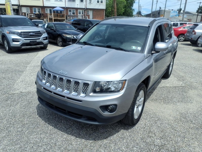 Jeep Compass Vehicle Full-screen Gallery Image 02
