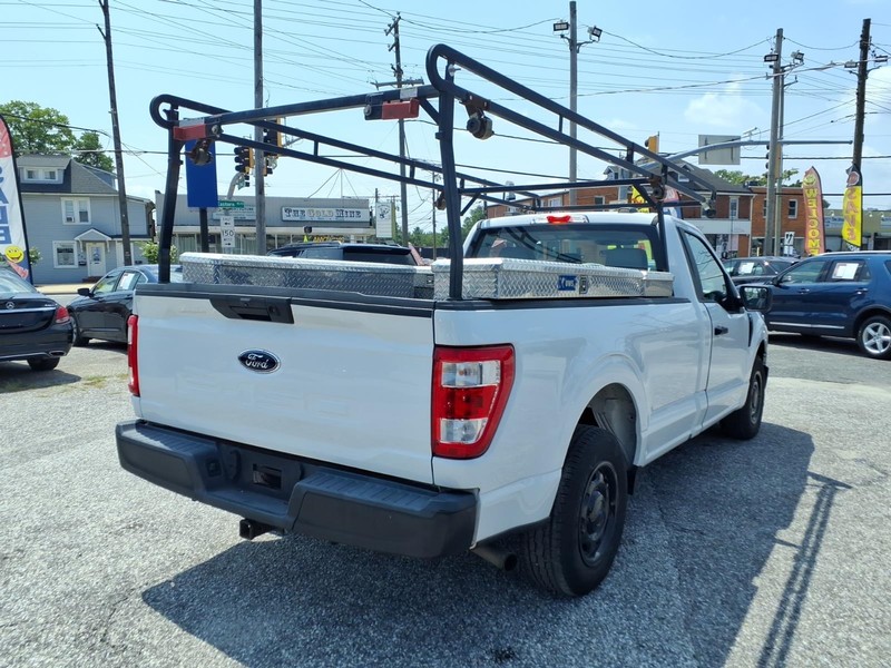 Ford F-150 Vehicle Full-screen Gallery Image 06