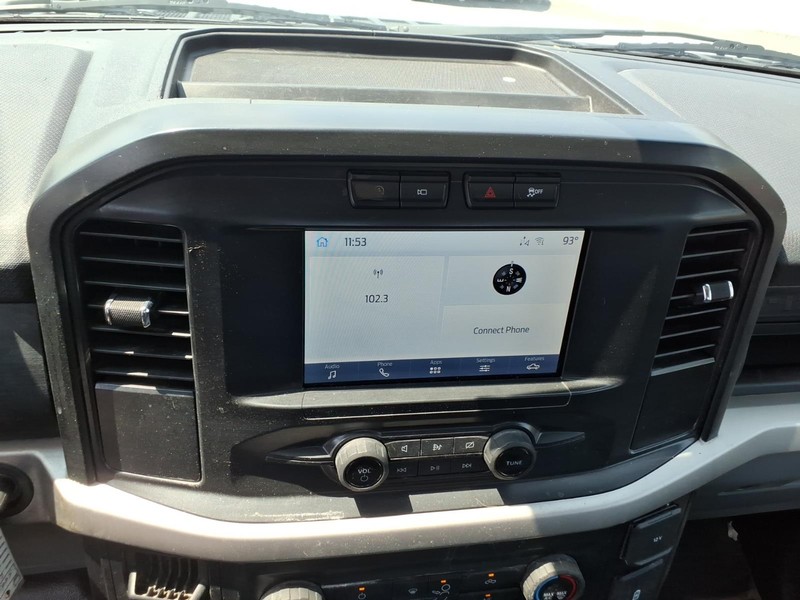 Ford F-150 Vehicle Full-screen Gallery Image 13