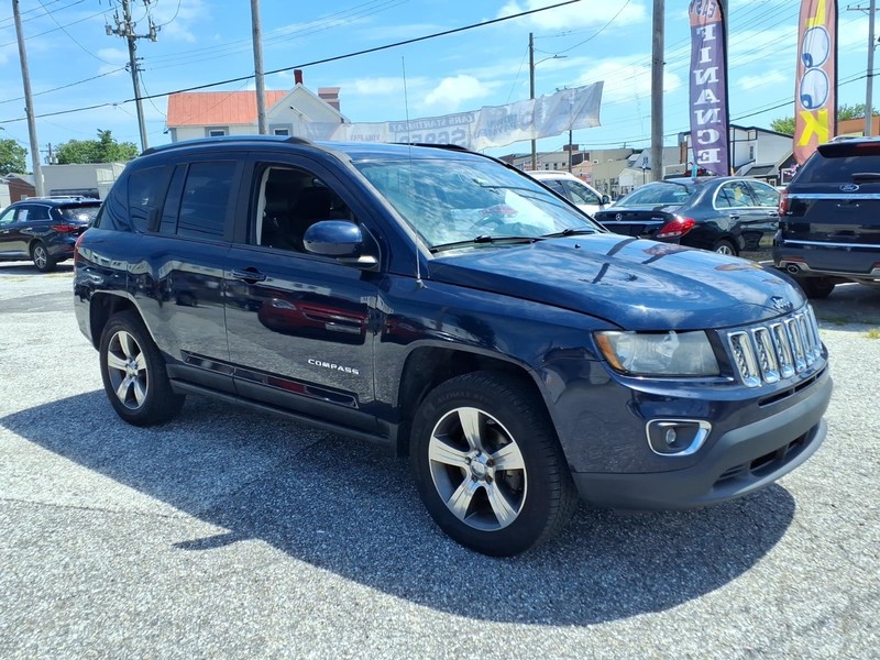 Jeep Compass Vehicle Full-screen Gallery Image 04