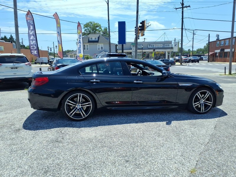 BMW 6 Series Vehicle Full-screen Gallery Image 05