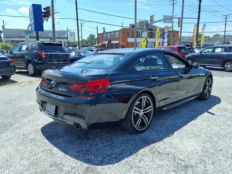 BMW 6 Series Vehicle Full-screen Gallery Image 06