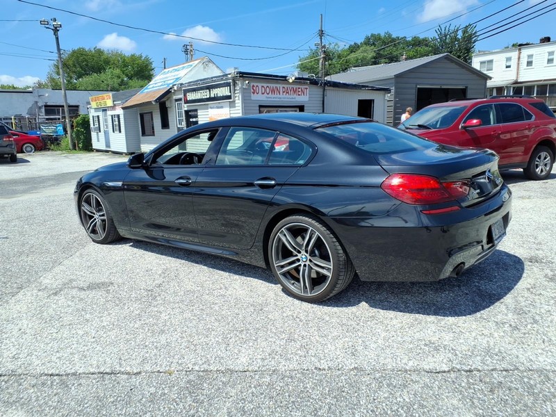 BMW 6 Series Vehicle Full-screen Gallery Image 07