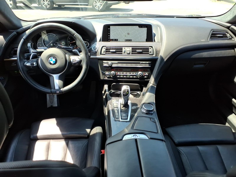 BMW 6 Series Vehicle Full-screen Gallery Image 19