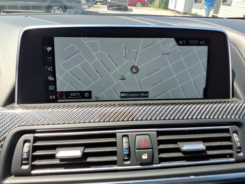 BMW 6 Series Vehicle Full-screen Gallery Image 20