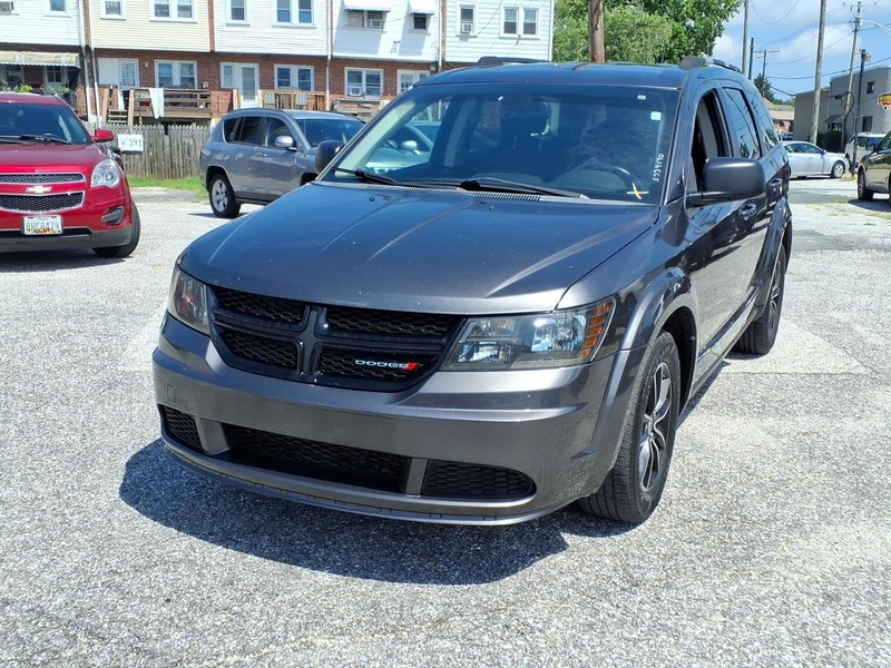 Dodge Journey Vehicle Full-screen Gallery Image 02