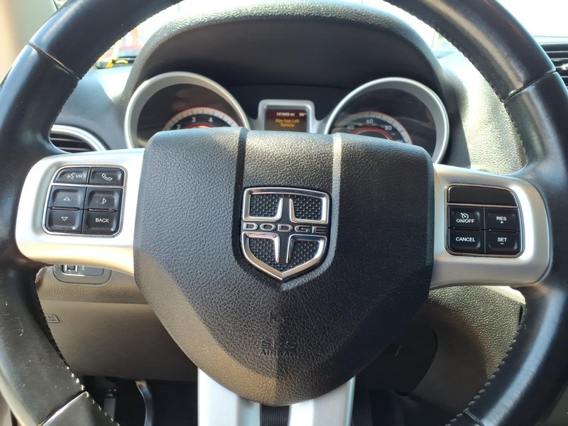 Dodge Journey Vehicle Full-screen Gallery Image 13