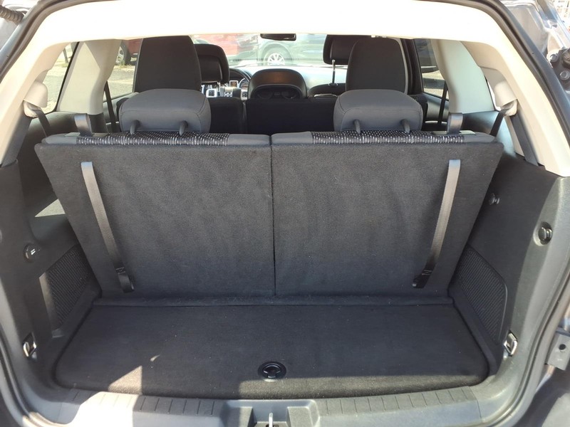 Dodge Journey Vehicle Full-screen Gallery Image 15