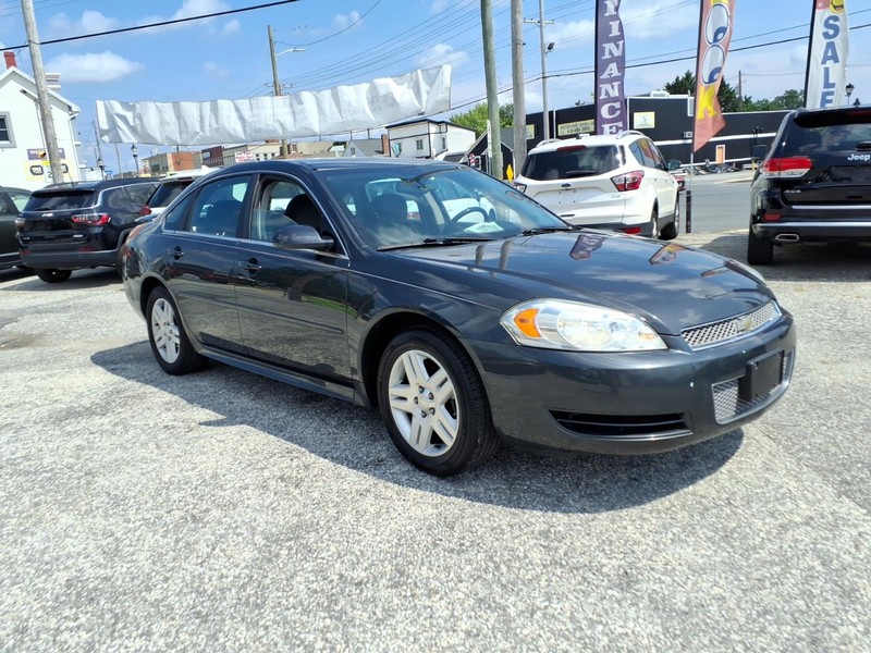 Chevrolet Impala Vehicle Full-screen Gallery Image 04