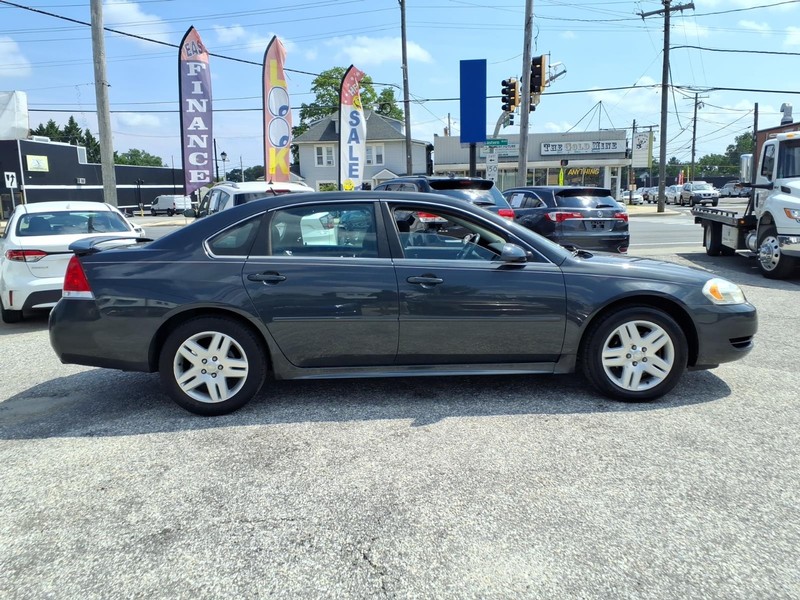 Chevrolet Impala Vehicle Full-screen Gallery Image 05