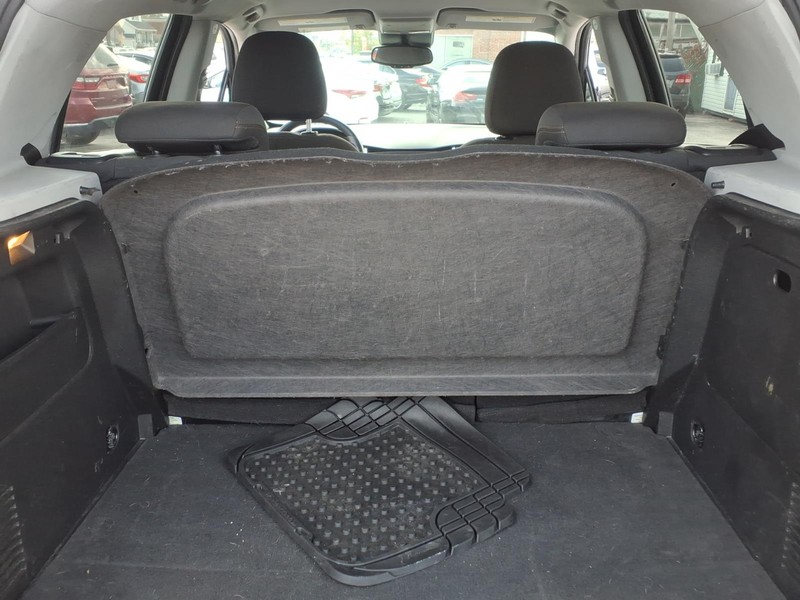 Chevrolet Trax Vehicle Full-screen Gallery Image 15