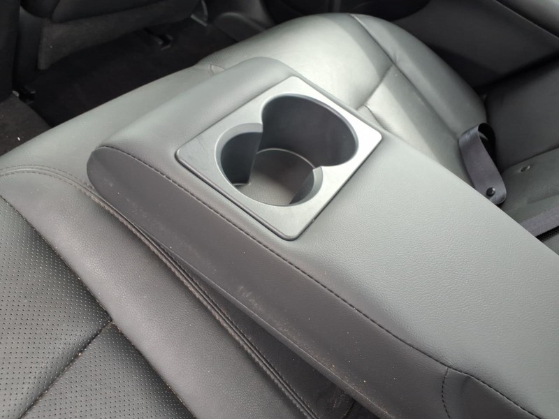 Nissan Altima Vehicle Full-screen Gallery Image 17