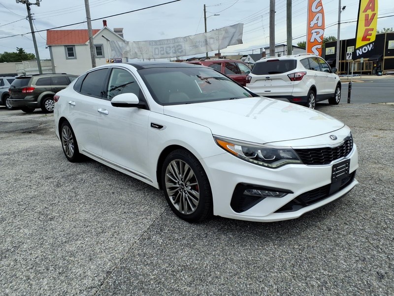 Kia Optima Vehicle Full-screen Gallery Image 04