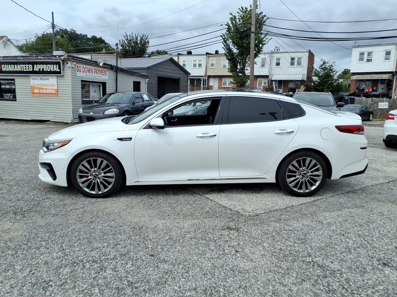 Kia Optima Vehicle Full-screen Gallery Image 09