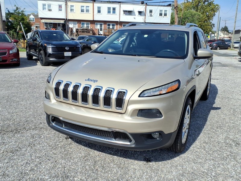 Jeep Cherokee Vehicle Full-screen Gallery Image 02