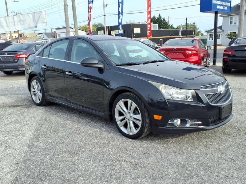 Chevrolet Cruze Vehicle Full-screen Gallery Image 02