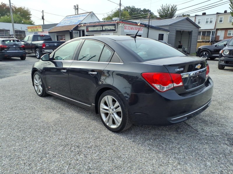 Chevrolet Cruze Vehicle Full-screen Gallery Image 05